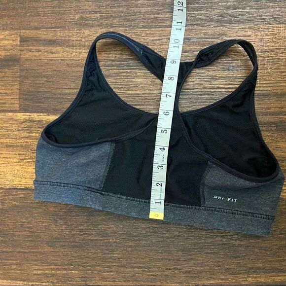 Nike sports bra  - Picture 5 of 5